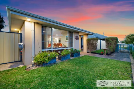 Property photo of 2 Grenada Lane Success WA 6164