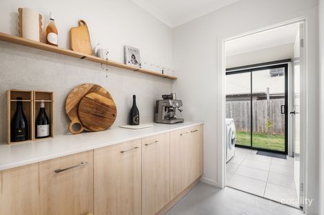 Property photo of 37 Coop Drive Gisborne VIC 3437