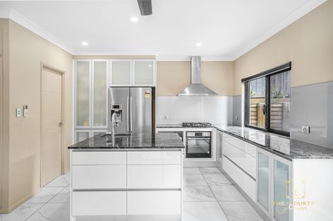 Property photo of 5 Tyenna Close Bentley Park QLD 4869