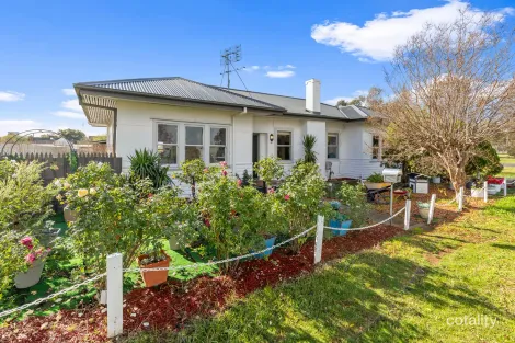 57 Brookong St, Lockhart, NSW 2656