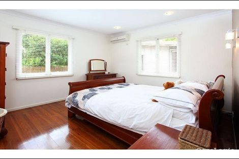 Property photo of 138 Bapaume Road Holland Park West QLD 4121