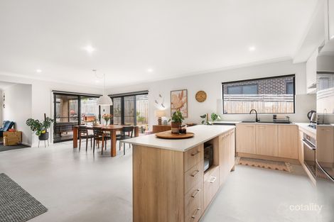 Property photo of 37 Coop Drive Gisborne VIC 3437