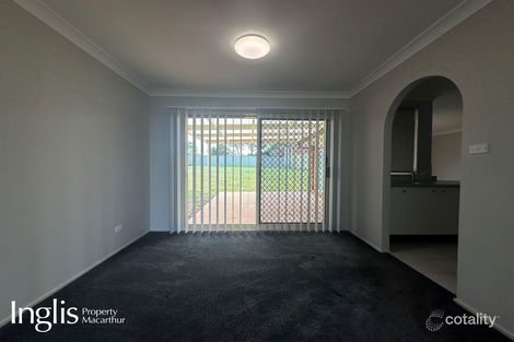 Property photo of 1 Todd Place Mount Annan NSW 2567