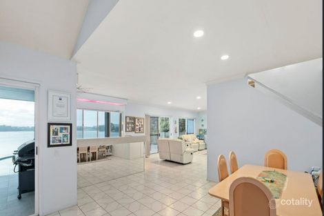 Property photo of 29 Kingfisher Crescent Burleigh Waters QLD 4220