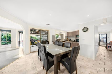 Property photo of 10 Bedingham Drive Hillside VIC 3037