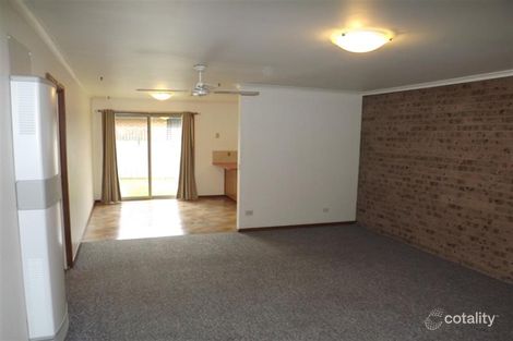 Property photo of 2/7 Glendaloch Court Lavington NSW 2641