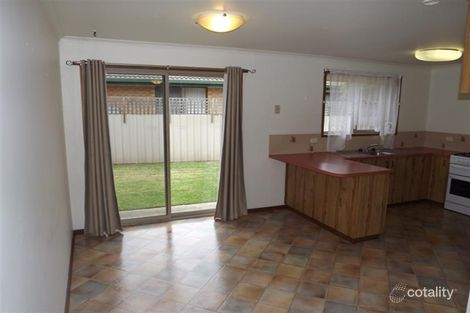 Property photo of 2/7 Glendaloch Court Lavington NSW 2641