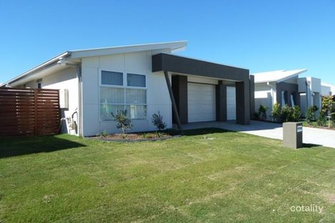6 Flybridge Way, Hope Island, QLD 4212