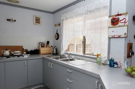 Property photo of 86 Flemington Crescent Werribee VIC 3030