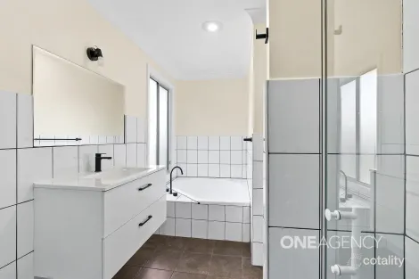 Property photo of 363 Princes Highway Bomaderry NSW 2541