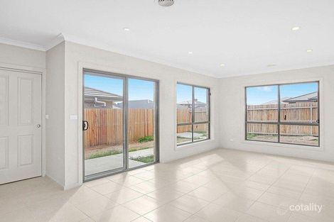 Property photo of 5 Metcalf Street Googong NSW 2620