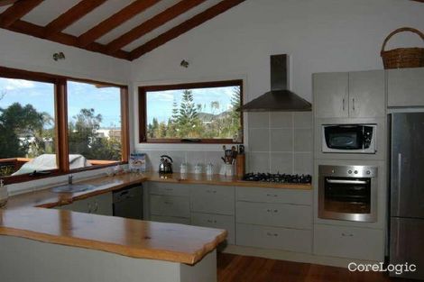Property photo of 18 Croll Street Blueys Beach NSW 2428
