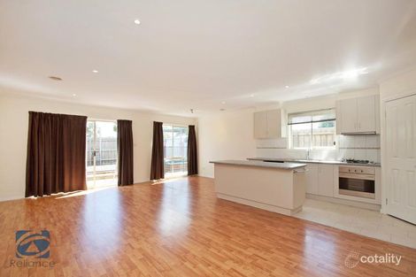 Property photo of 2 Ratcliffe Way Lynbrook VIC 3975