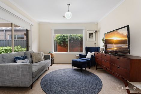 Property photo of 8 Risdon Chase Wollert VIC 3750