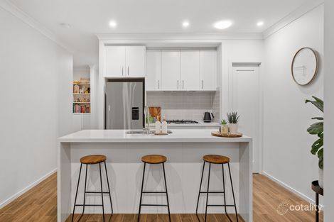 Property photo of 32 Limestone Avenue Spring Farm NSW 2570