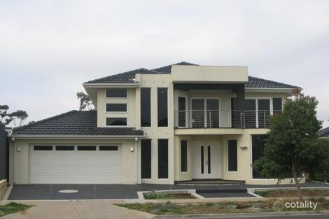 16 Lakewood Bvd, Cairnlea, VIC 3023