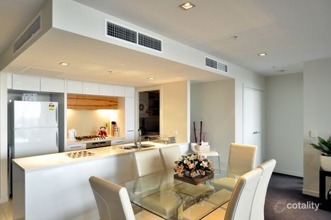 Property photo of 2203/100 Harbour Esplanade Docklands VIC 3008