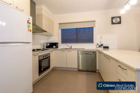 Property photo of 53 Abrus Circuit Cranbourne North VIC 3977