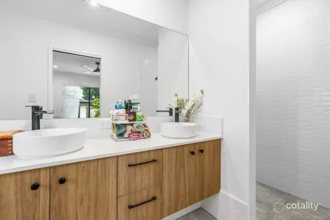 Property photo of 6 Orion Street Macleay Island QLD 4184