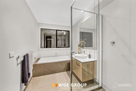 Property photo of 10 Keighery Drive Clyde North VIC 3978