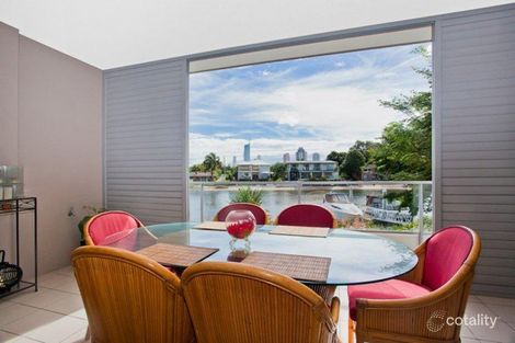 2/33 T E Peters Dr, Broadbeach Waters, QLD 4218