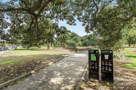 2/2 Wando Gr, St Kilda East, VIC 3183