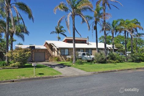 2 Sheaffe Ave, Old Bar, NSW 2430