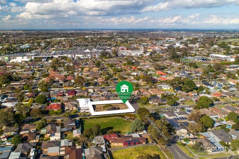 33 Cranbourne Dr, Cranbourne, VIC 3977