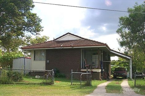 4 Dampier Ave, Eagleby, QLD 4207