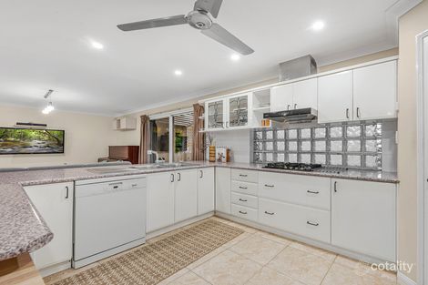 Property photo of 7 Mozart Place Mount Ommaney QLD 4074