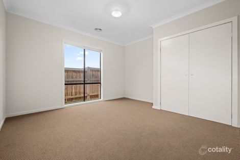 Property photo of 21 Leyana Crescent Brookfield VIC 3338