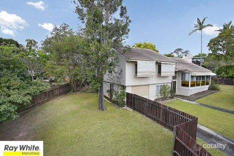 18 Wongabel St, Kenmore, QLD 4069
