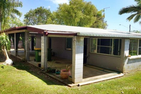 Property photo of 99 Trinity Beach Road Trinity Beach QLD 4879