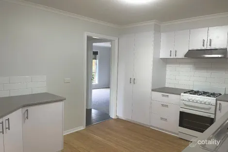 Property photo of 32 Pattison Drive Kangaroo Flat VIC 3555