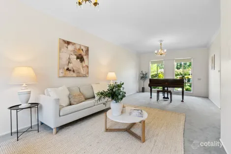 Property photo of 10 Copplestone Lane Bowral NSW 2576