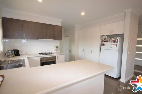 Property photo of 3 Prestige Close Mooroolbark VIC 3138
