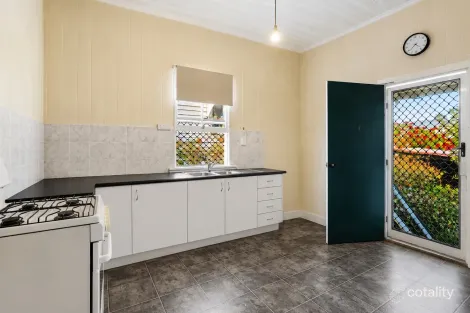 1/69 Cotton St, Shorncliffe, QLD 4017