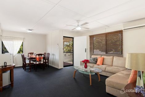 Property photo of 34 Skinner Crescent Silkstone QLD 4304