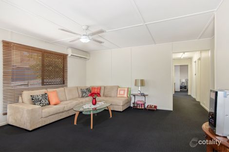 Property photo of 34 Skinner Crescent Silkstone QLD 4304