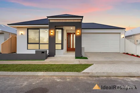 Property photo of 11 Lausanne Way Canning Vale WA 6155