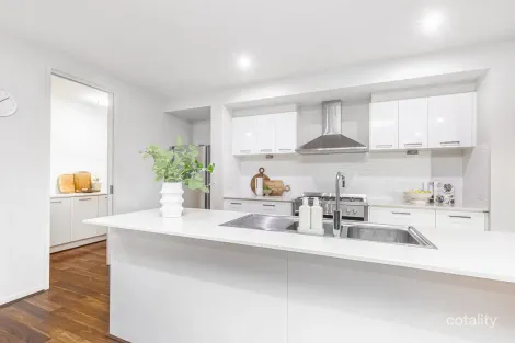 Property photo of 25 Armytage Avenue Dennington VIC 3280