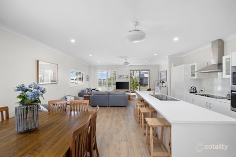 Property photo of 3 Baywalk Place Thorneside QLD 4158