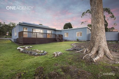 Property photo of 2 Stockdale Avenue Sisters Beach TAS 7321