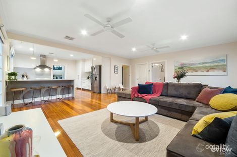 Property photo of 27 McKenzie Street Seaford VIC 3198