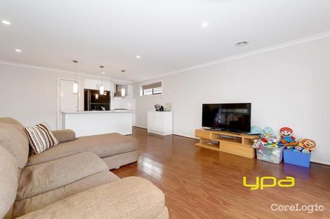 Property photo of 16 Abbott Street Melton South VIC 3338