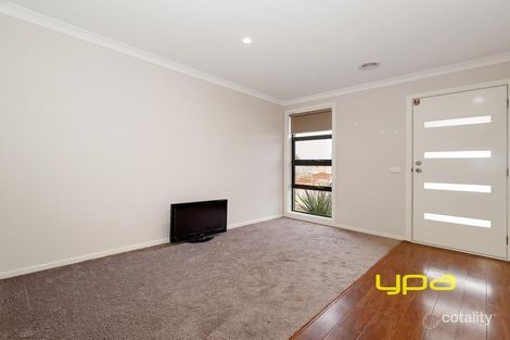 Property photo of 16 Abbott Street Melton South VIC 3338