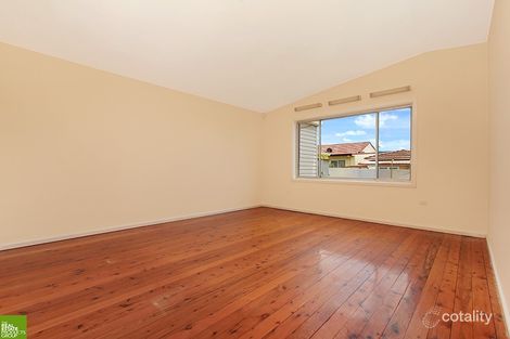 Property photo of 92 Blackman Parade Unanderra NSW 2526