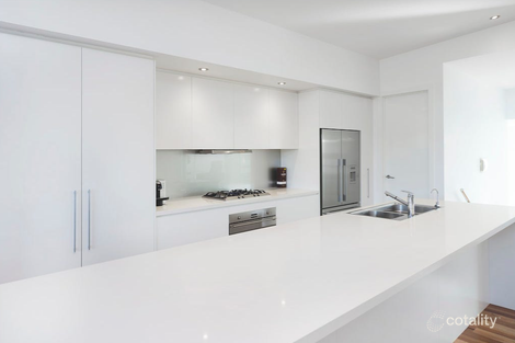 Property photo of 7512 Springfield Drive Hope Island QLD 4212