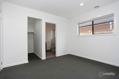 Property photo of 16 Eucalyptus Circuit Diggers Rest VIC 3427