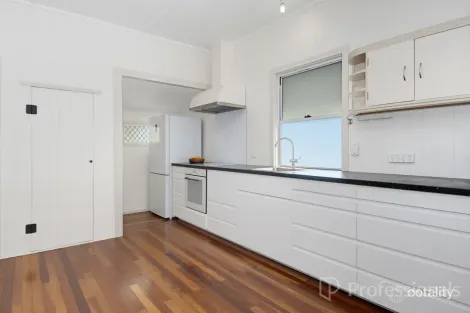 12 Muchow St, Beenleigh, QLD 4207